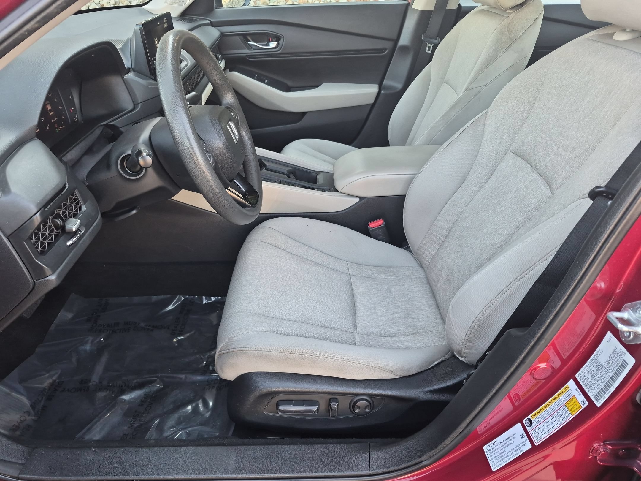 Used 2024 Honda Accord EX image 11
