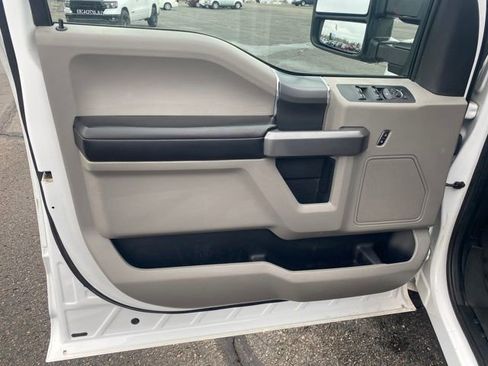 Used 2015 Ford F150 XLT w/ XTR Package image 15