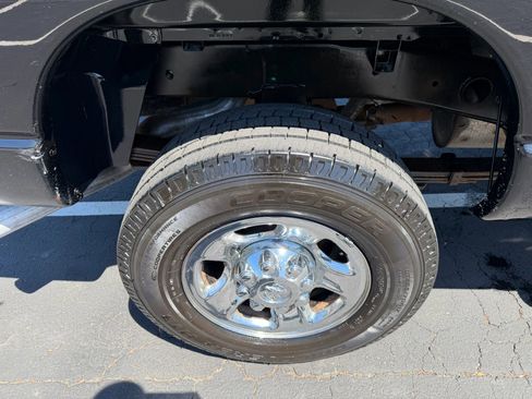 Used 2005 Dodge Ram 2500 Truck SLT image 13