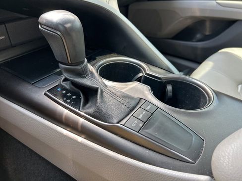 Used 2023 Toyota Camry SE w/ Convenience Package FWD image 36