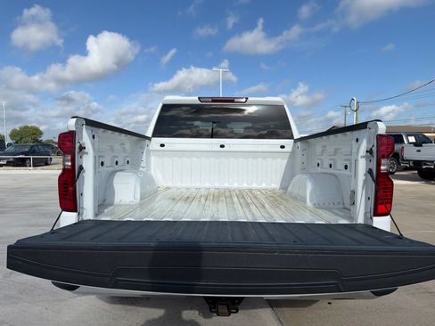 Used 2024 Chevrolet Silverado 1500 LT RWD image 37
