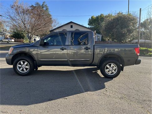 Used 2011 Nissan Titan PRO-4X w/ Pro-4x Premium Utility Pkg image 4