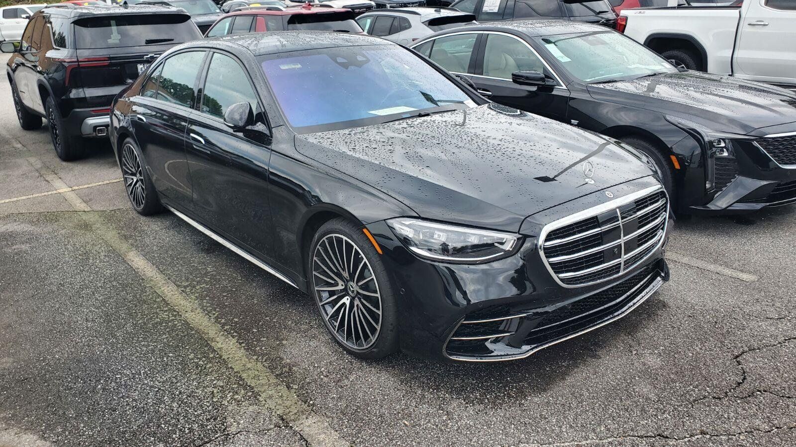 Used 2024 Mercedes-Benz S 580 4MATIC Sedan image 2