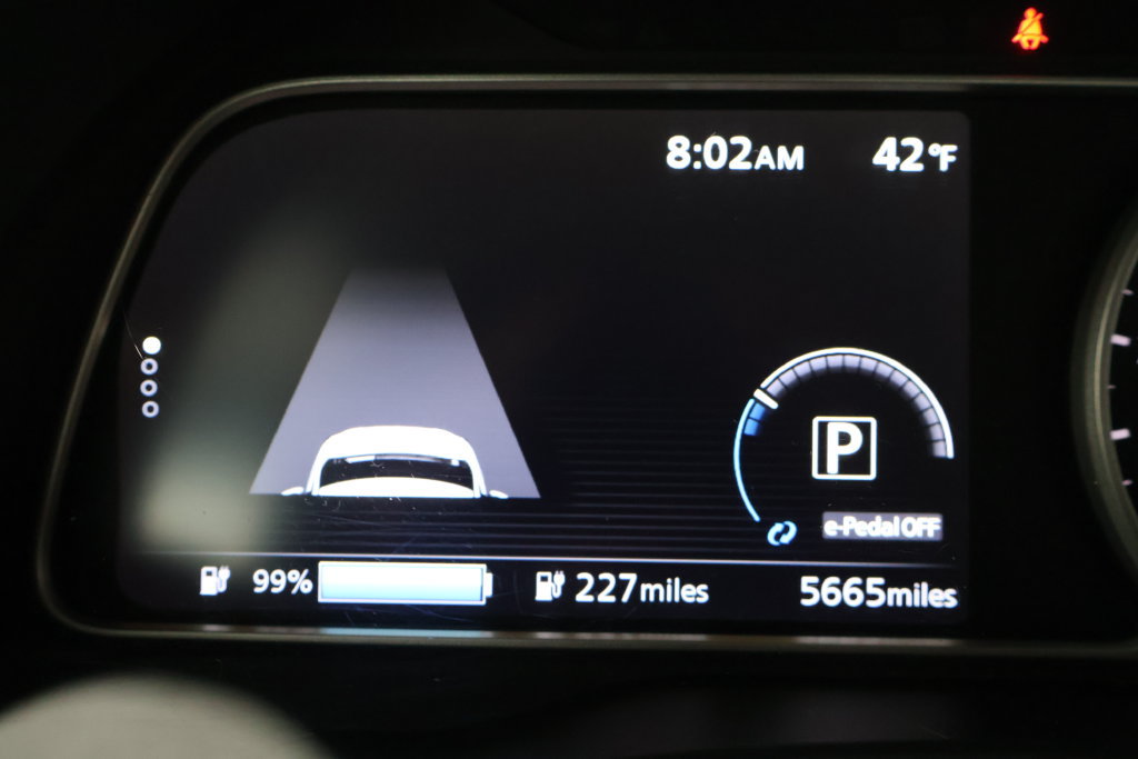 Used 2024 Nissan Leaf SV Plus FWD image 3