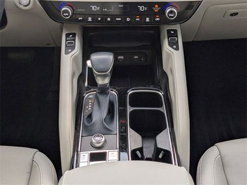 Certified 2024 Kia Telluride EX w/ EX Captain's Chair Package image 23