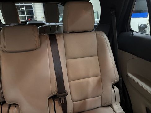 Used 2014 Ford Explorer XLT w/ Equipment Group 202A image 14