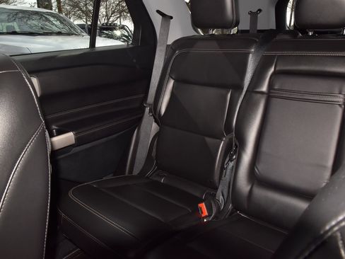 Used 2023 Ford Explorer XLT w/ Equipment Group 202A image 20