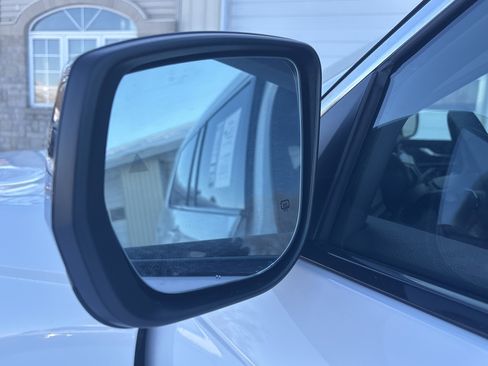 Used 2024 Jeep Grand Cherokee L Laredo image 13