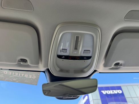 Certified 2023 Volvo XC60 B5 Plus AWD/4WD image 21