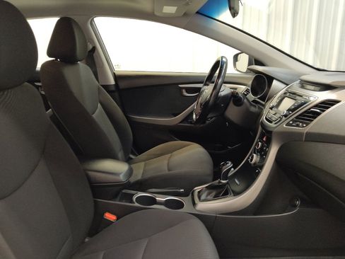 Used 2016 Hyundai Elantra Value Edition FWD image 21