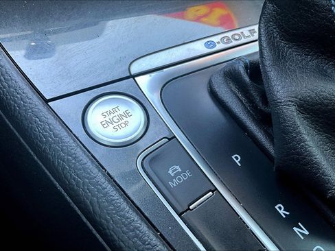 Used 2013 Volkswagen GTI w/Sunroof & Navi image 22