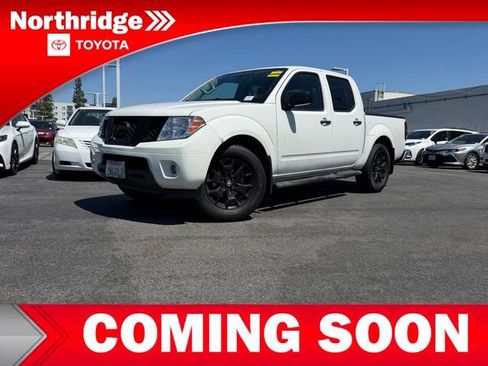 Used 2020 Nissan Frontier SV w/ Midnight Edition Floor Mats image 2
