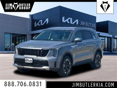 New 2025 Kia Sorento S