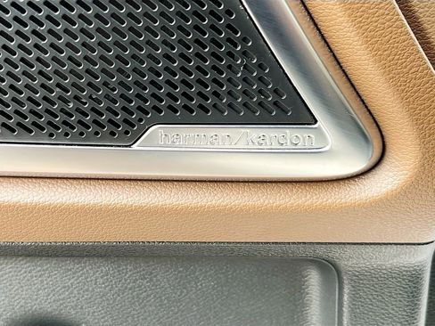 Certified 2022 Kia Telluride SX w/ SX Prestige Package image 27