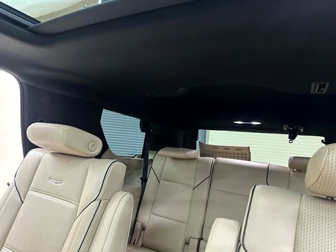 Used 2021 Cadillac Escalade Premium Luxury w/ Driver Assist Tech Package image 39