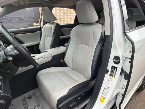 Used 2019 Lexus RX 350 AWD w/ Navigation Package image 23