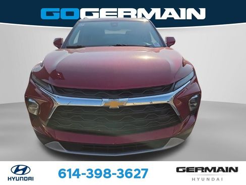 Used 2024 Chevrolet Blazer LT w/ Convenience Package FWD image 2