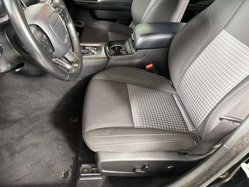 Used 2023 Dodge Charger SXT w/ Blacktop Package image 12