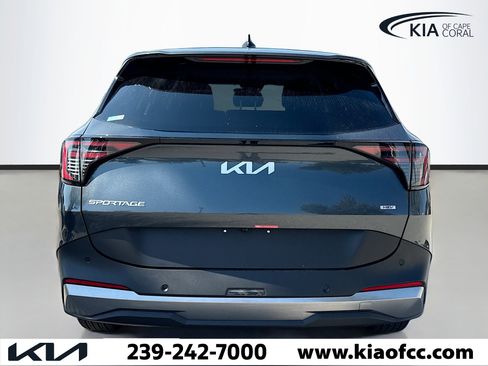 New 2026 Kia Sportage LX image 4