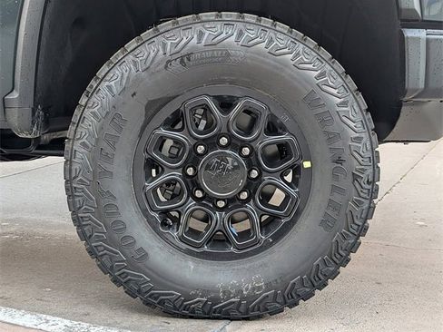 New 2026 Chevrolet Silverado 2500 ZR2 w/ ZR2 Bison Edition image 6