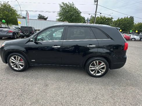 Used 2014 Kia Sorento SX w/ 3rd Row Package image 6