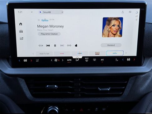 New 2026 Ford Explorer Platinum image 17