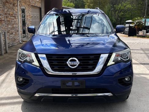 Used 2017 Nissan Pathfinder SV AWD/4WD image 9