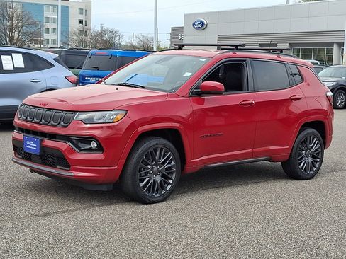 Used 2022 Jeep Compass Limited image 5