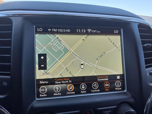 Used 2018 Jeep Grand Cherokee Altitude RWD image 23