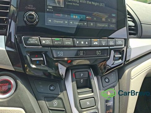Used 2024 Honda Odyssey EX-L image 17