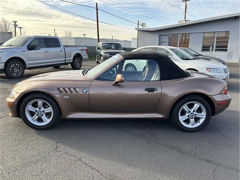 Used 2001 BMW Z3 2.5i image 2
