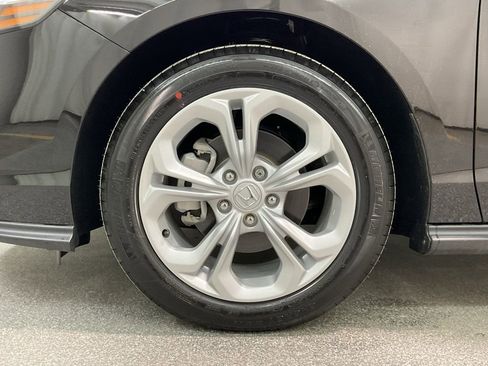 Certified 2025 Honda Accord LX image 32