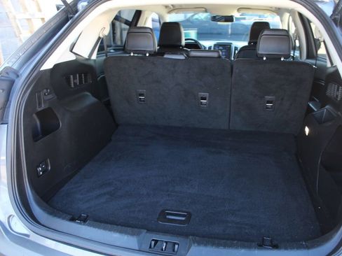 Used 2024 Ford Edge SEL image 19