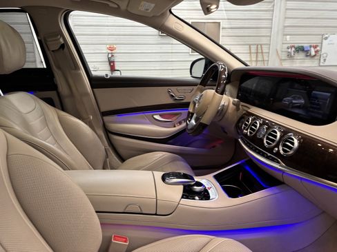 Used 2019 Mercedes-Benz S 560 4MATIC Sedan image 30