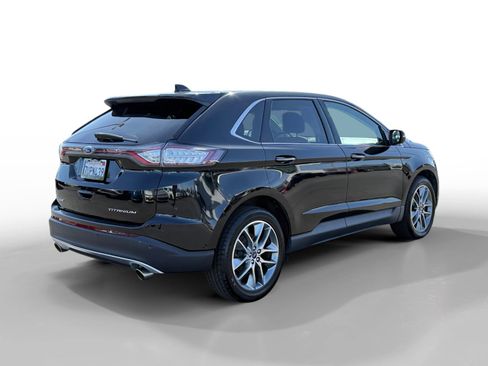 Used 2016 Ford Edge Titanium image 5
