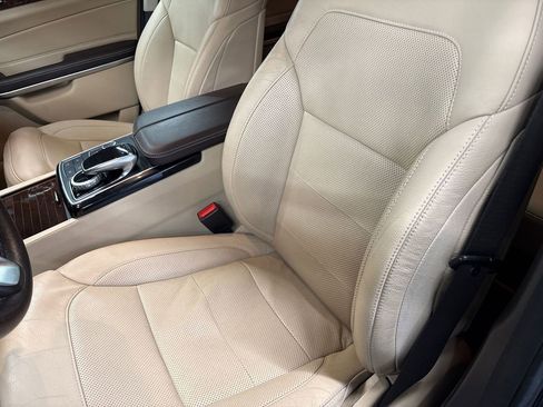 Used 2019 Mercedes-Benz GLS 550 4MATIC image 28