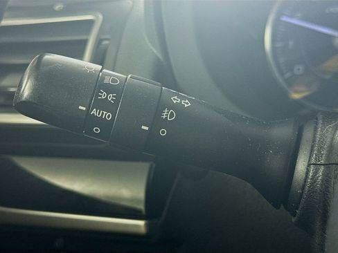 Used 2016 Subaru Crosstrek 2.0i Limited image 12