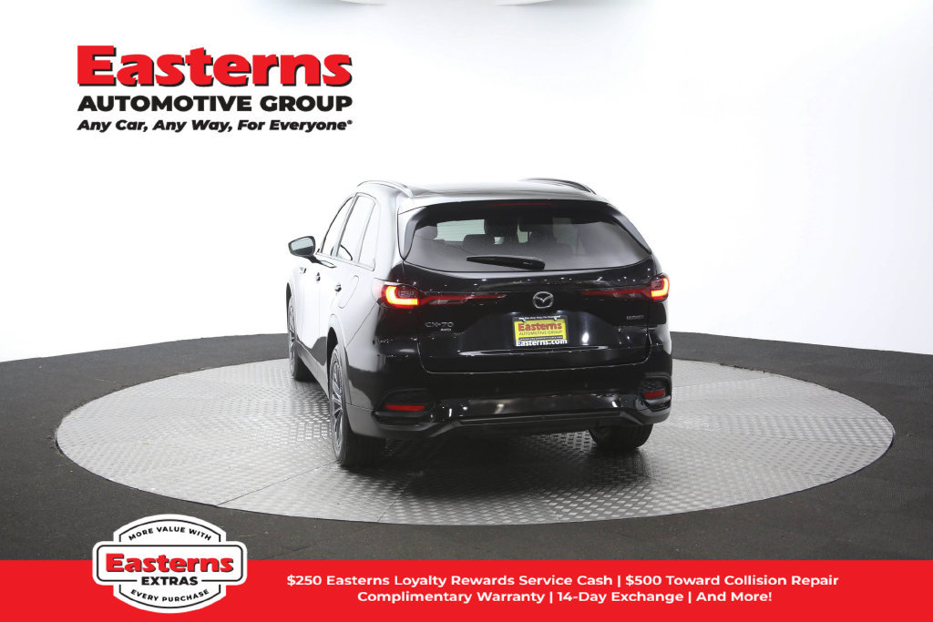 Used 2025 MAZDA CX-70 3.3 Turbo w/ Preferred Package AWD/4WD image 41