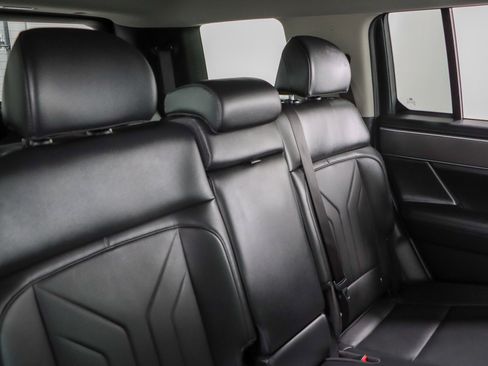 Used 2025 Hyundai Santa Fe SEL FWD image 28