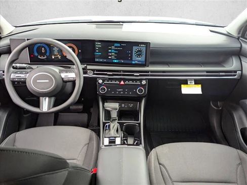 Used 2025 Hyundai Tucson SEL FWD image 13
