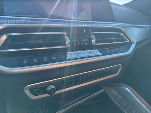 Used 2023 BMW X6 M50i w/ Parking Assistance Package image 17