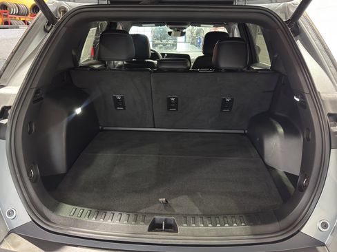 Used 2025 Chevrolet Equinox LT w/ Convenience Package II image 20