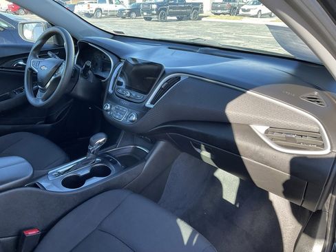 Used 2023 Chevrolet Malibu LT image 16