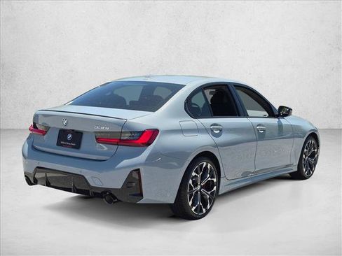 Used 2026 BMW 330i Sedan w/ M Sport Package RWD image 2