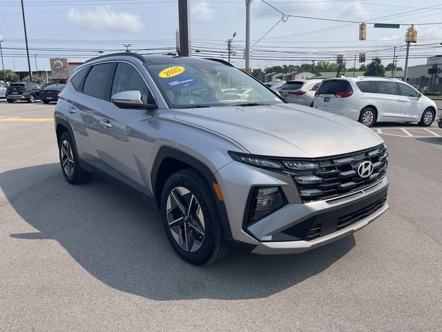 Certified 2025 Hyundai Tucson SEL AWD/4WD image 7