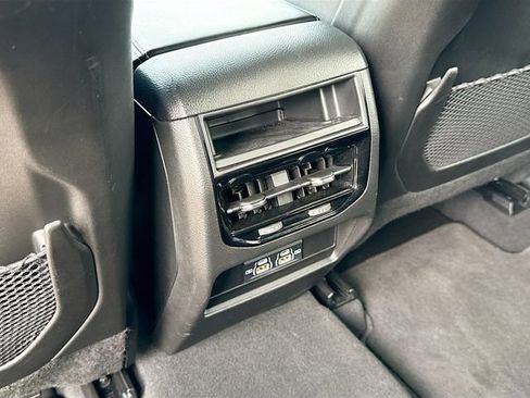 Used 2025 Jeep Grand Cherokee Laredo AWD/4WD image 24