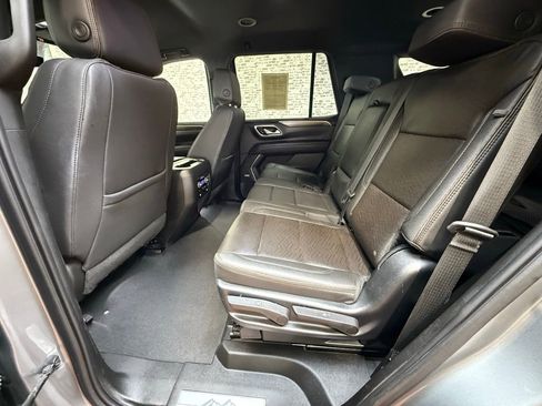 Used 2023 Chevrolet Tahoe High Country image 15