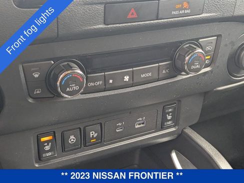 Used 2023 Nissan Frontier SV w/ Technology Package image 31