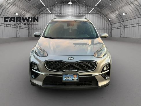 Used 2020 Kia Sportage EX w/ EX Technology Package FWD image 2