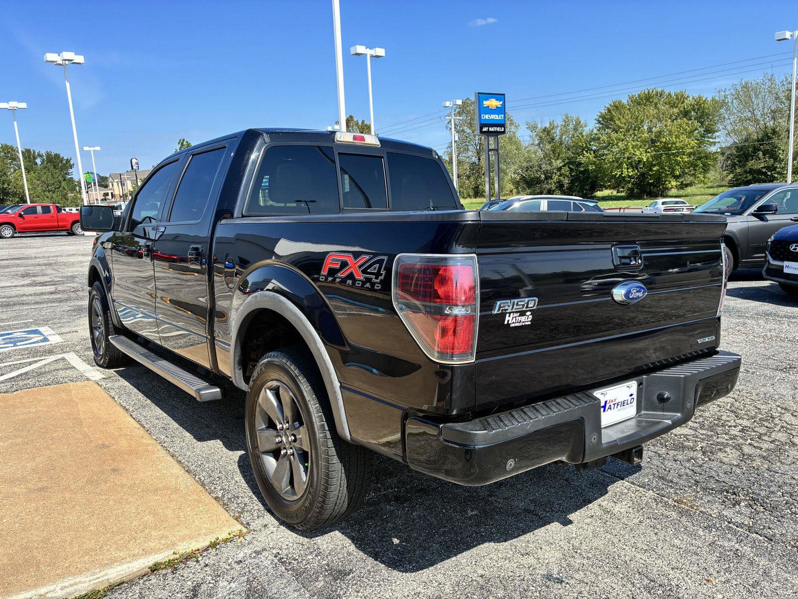 Used 2014 Ford F150 FX4 w/ Equipment Group 402A Luxury AWD/4WD image 6